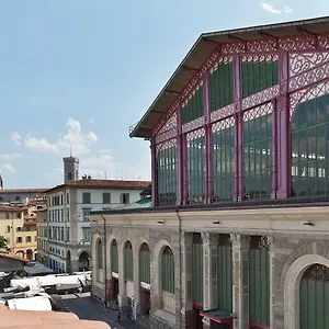 https://la-terrazza-di-san-lorenzo.it-tuscanyhotel.com